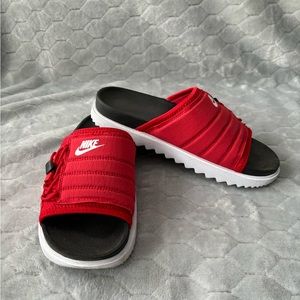 Nike Women’s Asuna Slides